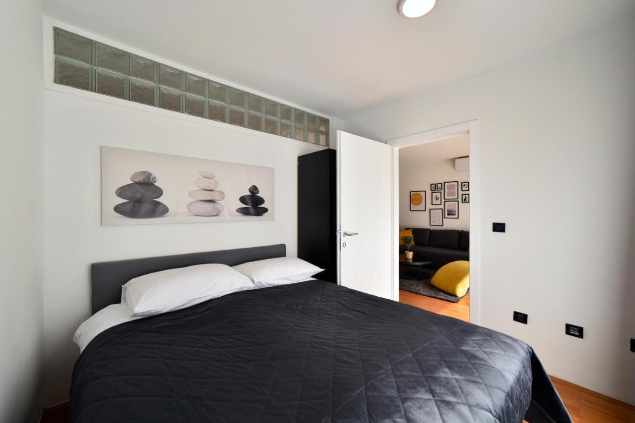 Lavir Apartment With Parking 자그레브 외부 사진