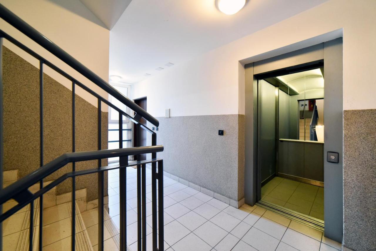 Lavir Apartment With Parking 자그레브 외부 사진