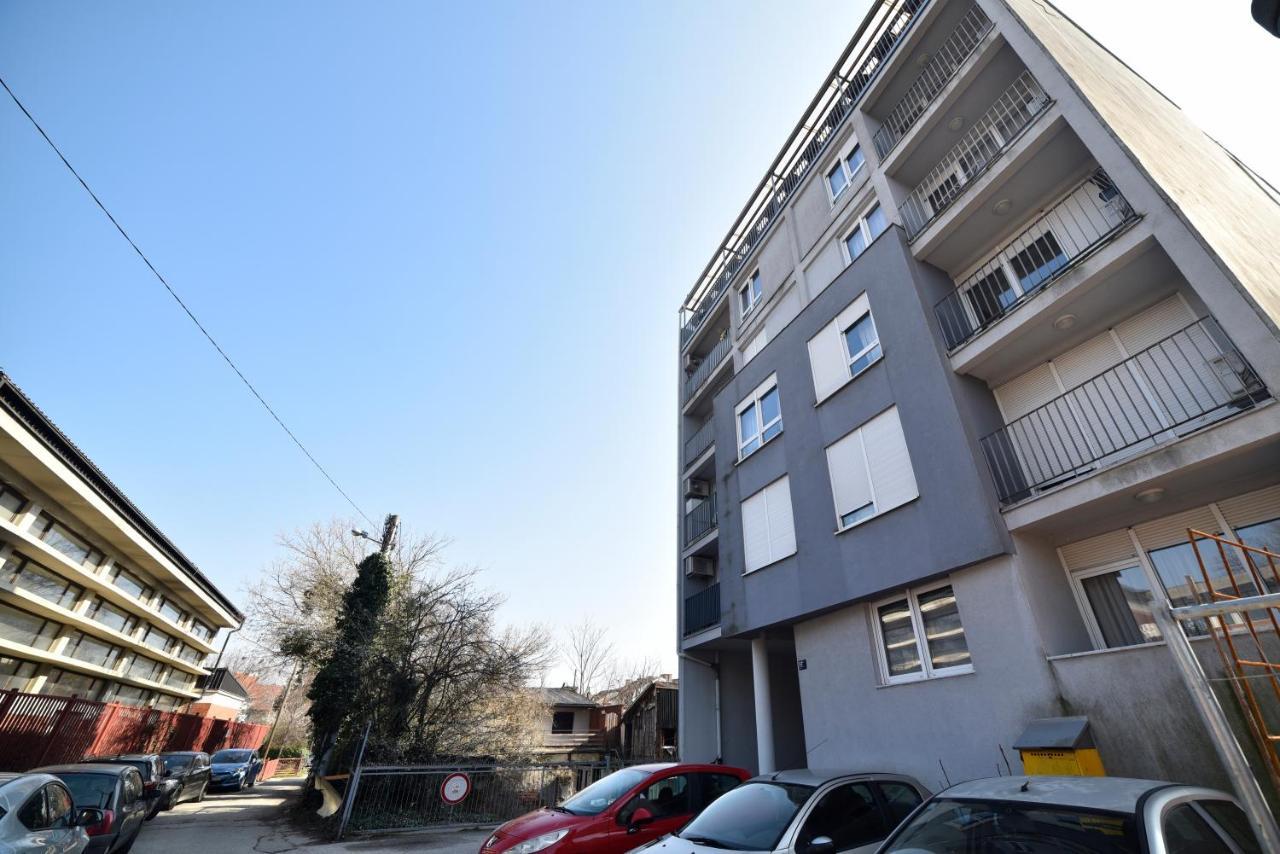 Lavir Apartment With Parking 자그레브 외부 사진